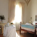 Casa Raiola Luxury & Bed & Breakfast 4*