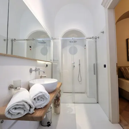 Casa Raiola Luxury & B&B