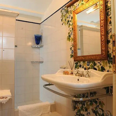 Casa Raiola Luxury & 4*
