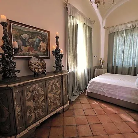 Casa Raiola Luxury & Bed & Breakfast 4*