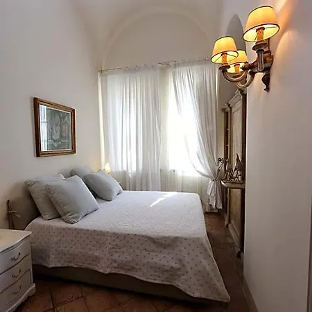 Casa Raiola Luxury & Bed & Breakfast 4*